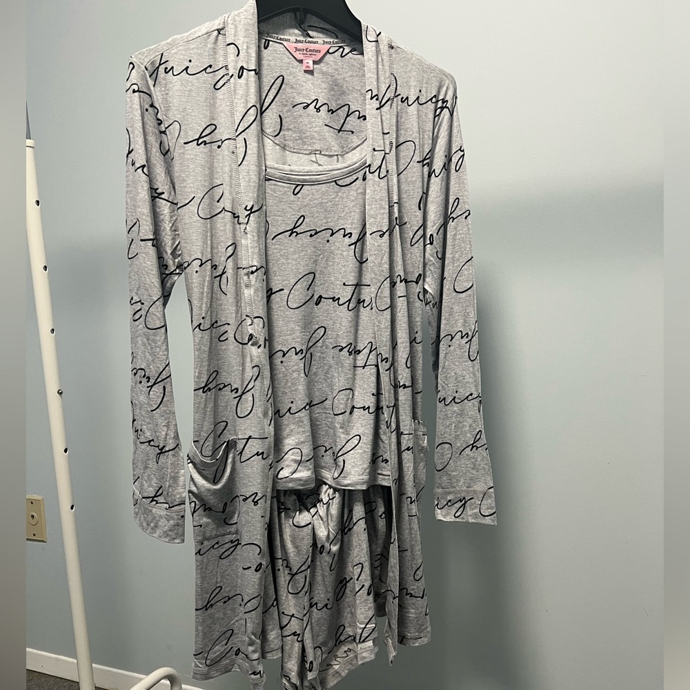 Juicy Couture Gray Script Pajama Set